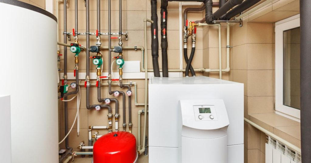 Warmtepompboiler in de kelder.