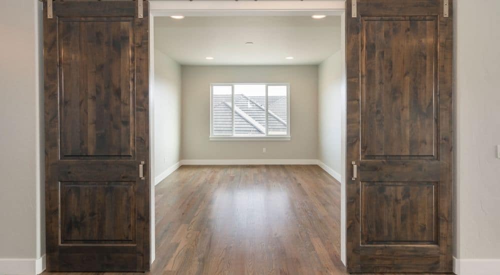 Dubbele deur binnen.