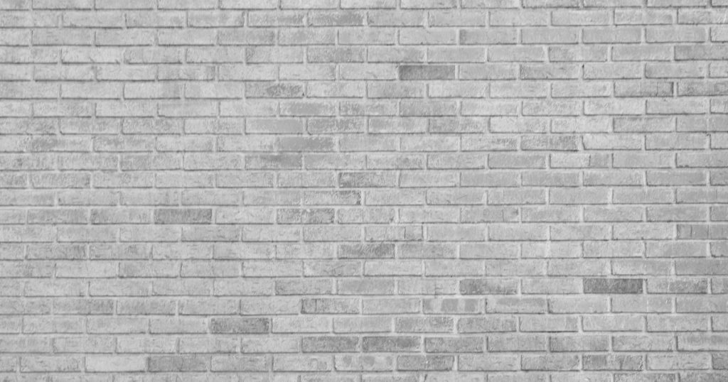 muur met gesmoorde gevelstenen