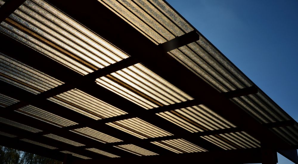 pvc dakbedekking waar zon doorheen schijnt