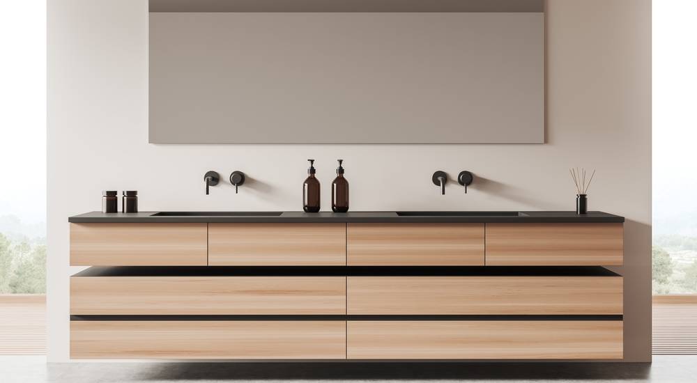 Een dubbele wastafel van hout.