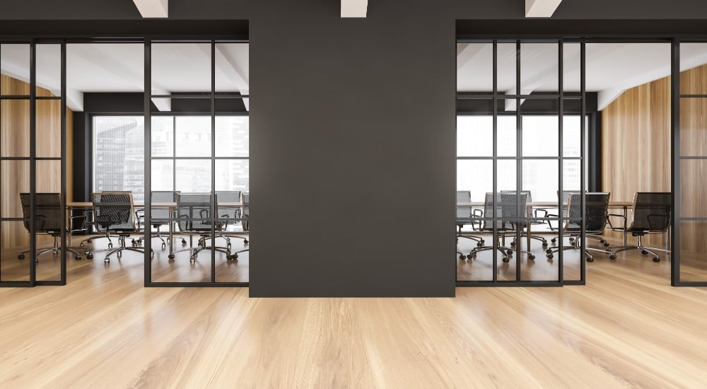 Smeedijzeren binnendeur.