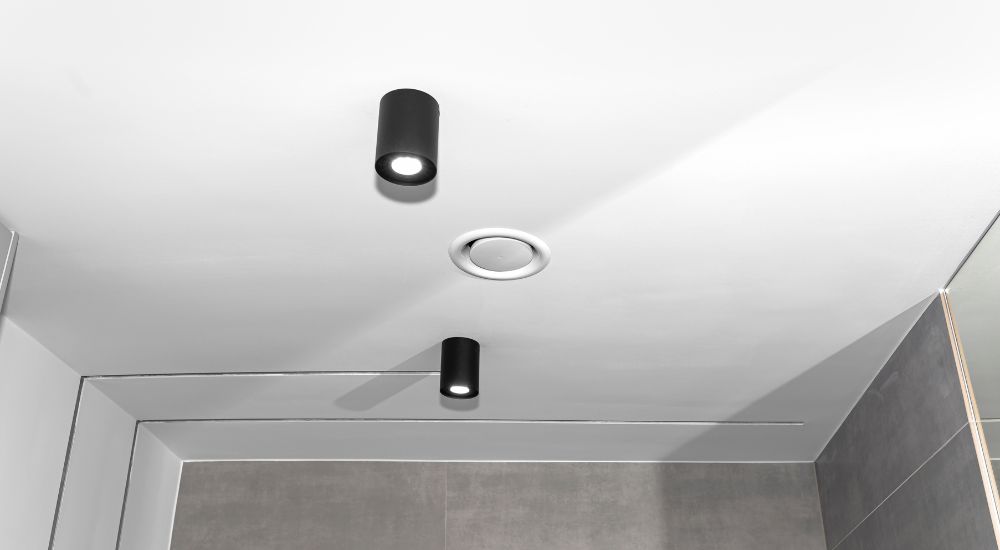 Ventilatie c in het plafond.