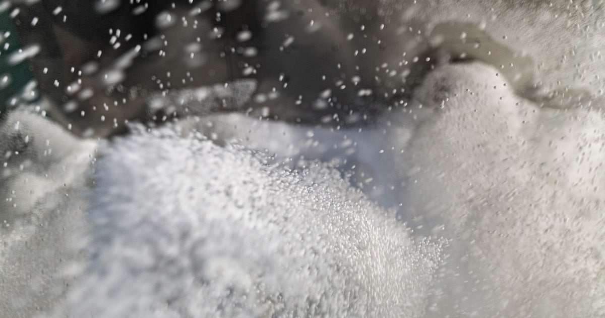 Met een laag isolatieparels kun je een kruipruimte uitstekend isoleren.